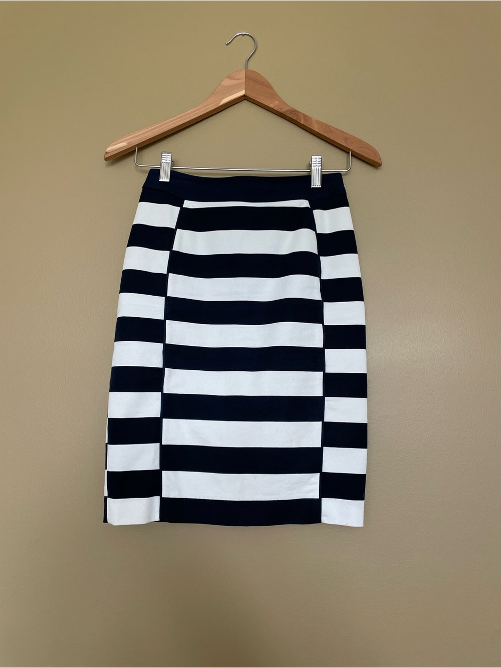 {H&M} Classic Navy & White Striped Pencil Skirt